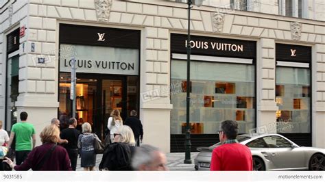 louis vuitton prague store.